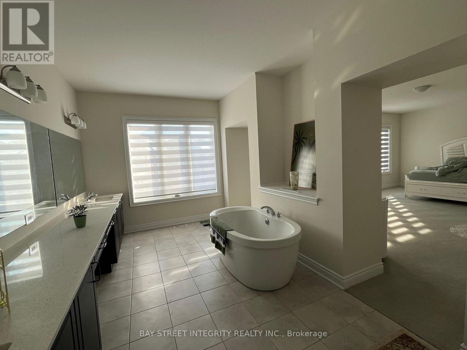 44 Settlers Road E, Oakville, Ontario  L6H 0Y8 - Photo 11 - W12849274