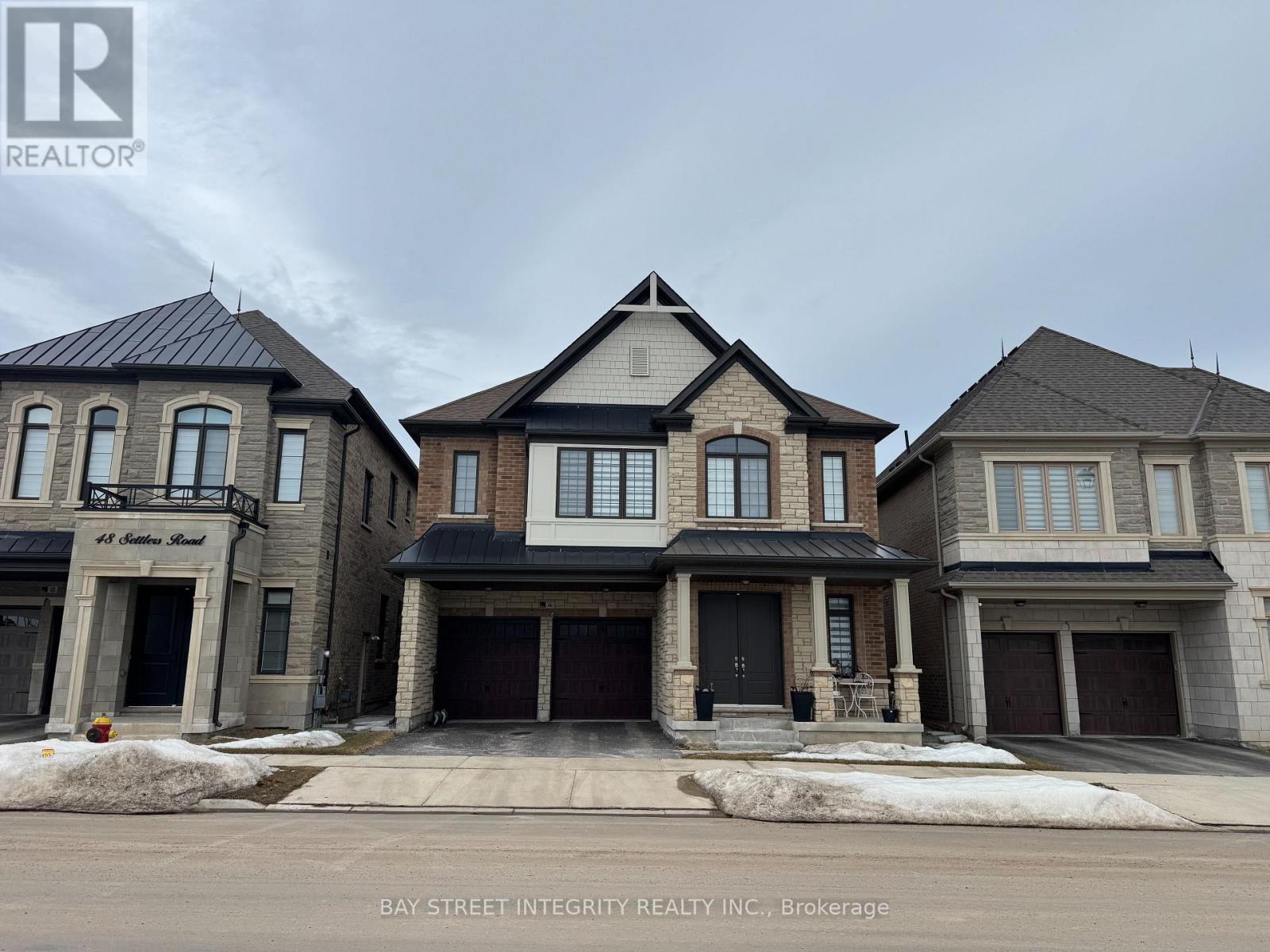 44 Settlers Road E, Oakville, Ontario  L6H 0Y8 - Photo 2 - W12849274