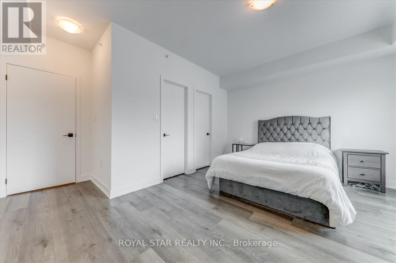 211 - 1 Chef Lane, Barrie (Innis-Shore), Ontario  L9J 0T1 - Photo 18 - S12851348