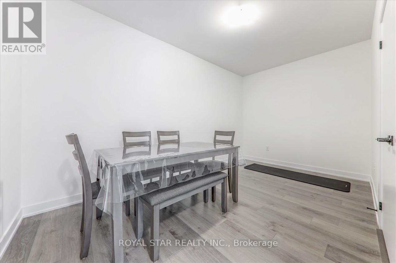 211 - 1 Chef Lane, Barrie (Innis-Shore), Ontario  L9J 0T1 - Photo 21 - S12851348