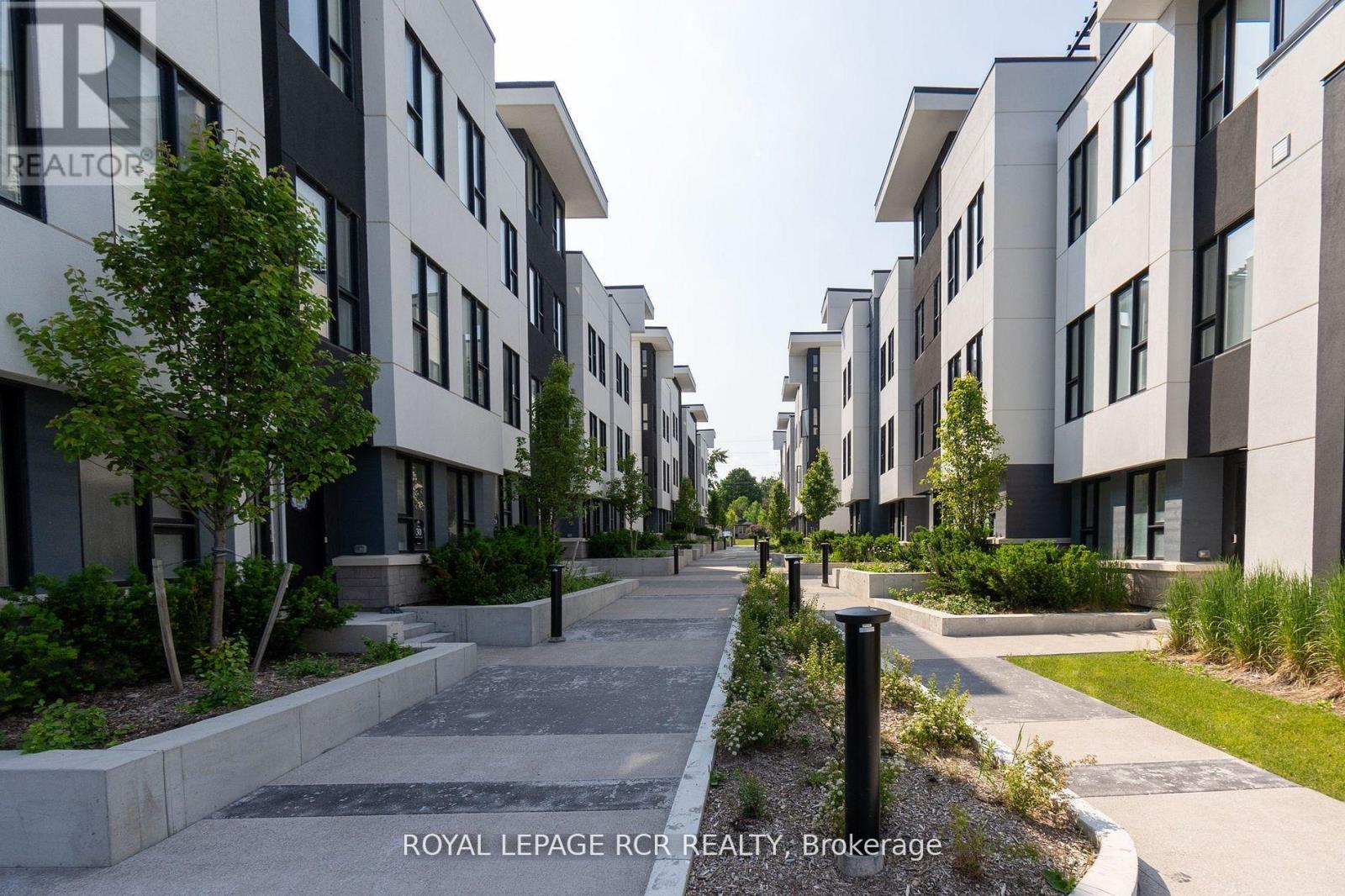 9 Bru-Lor Lane, Orillia, Ontario  L3V 8P4 - Photo 1 - S12851440