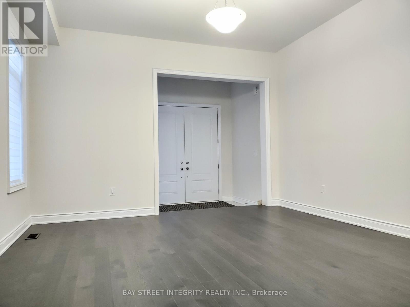 44 Settlers Road E, Oakville, Ontario  L6H 0Y8 - Photo 8 - W12849274