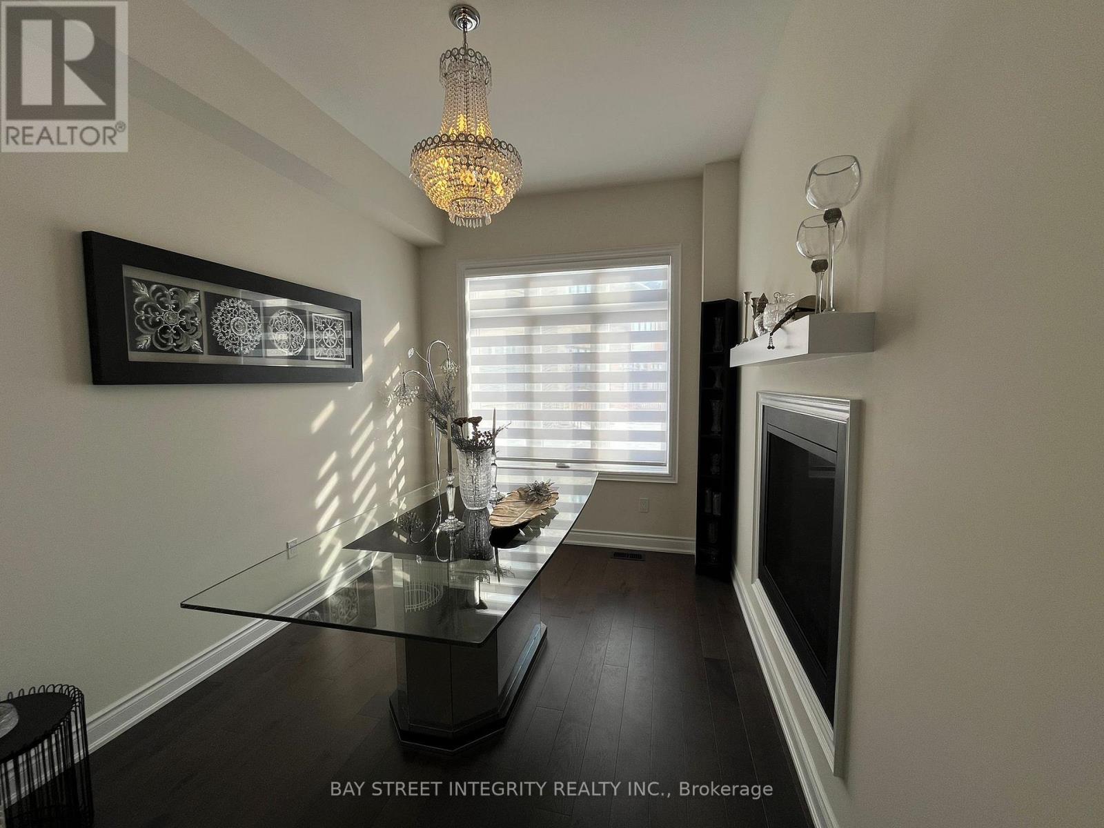 44 Settlers Road E, Oakville, Ontario  L6H 0Y8 - Photo 6 - W12849274