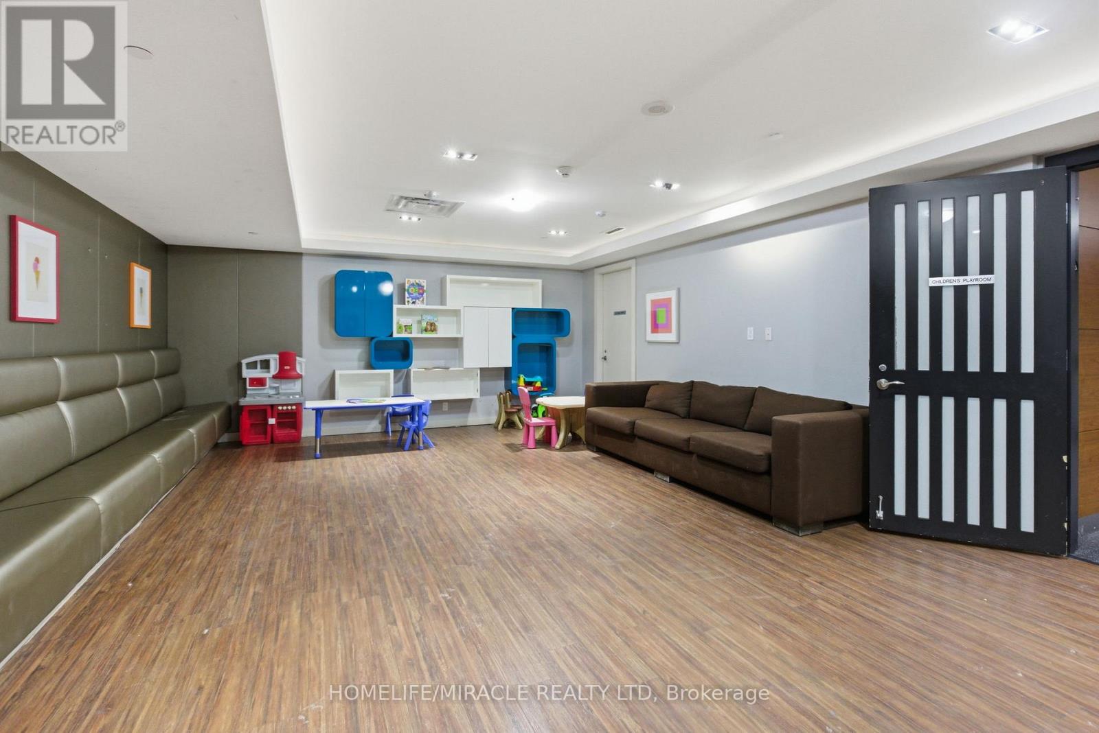 41 - 23 Valhalla Inn Road, Toronto (Islington-City Centre West), Ontario  M9B 0B3 - Photo 36 - W12849658