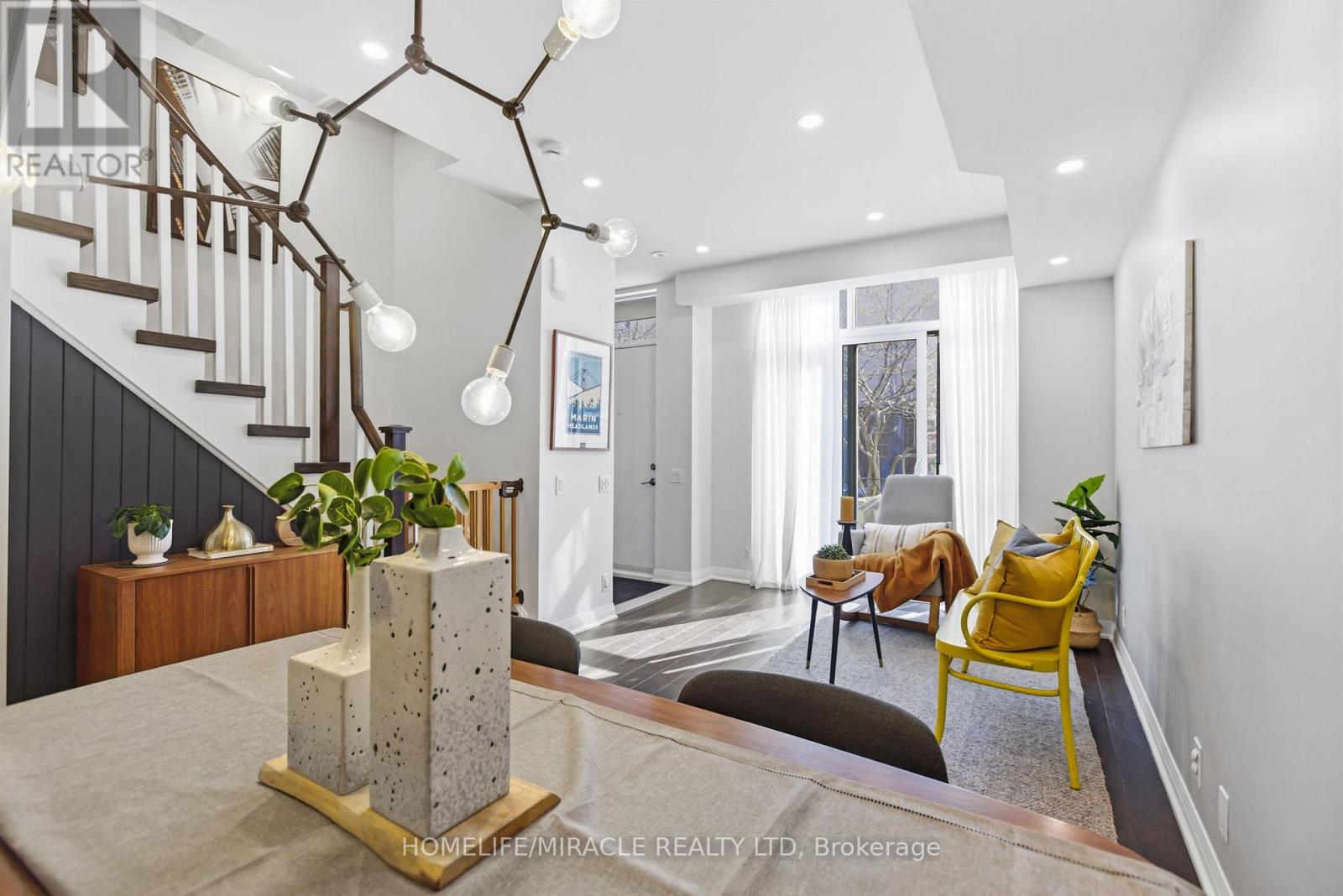 41 - 23 Valhalla Inn Road, Toronto (Islington-City Centre West), Ontario  M9B 0B3 - Photo 5 - W12849658