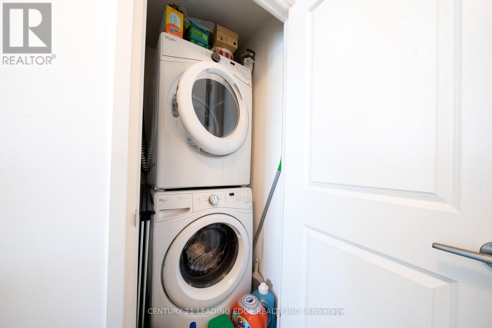 1902 - 15 Zorra Street, Toronto, Ontario  M8Z 0C1 - Photo 3 - W12851350