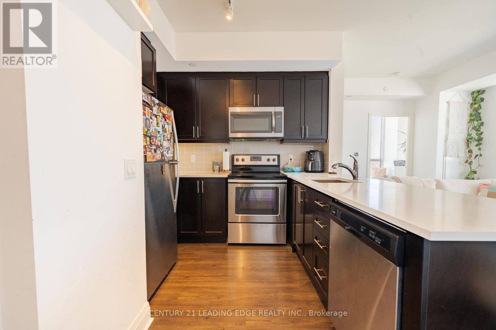 1902 - 15 Zorra Street, Toronto, Ontario  M8Z 0C1 - Photo 7 - W12851350