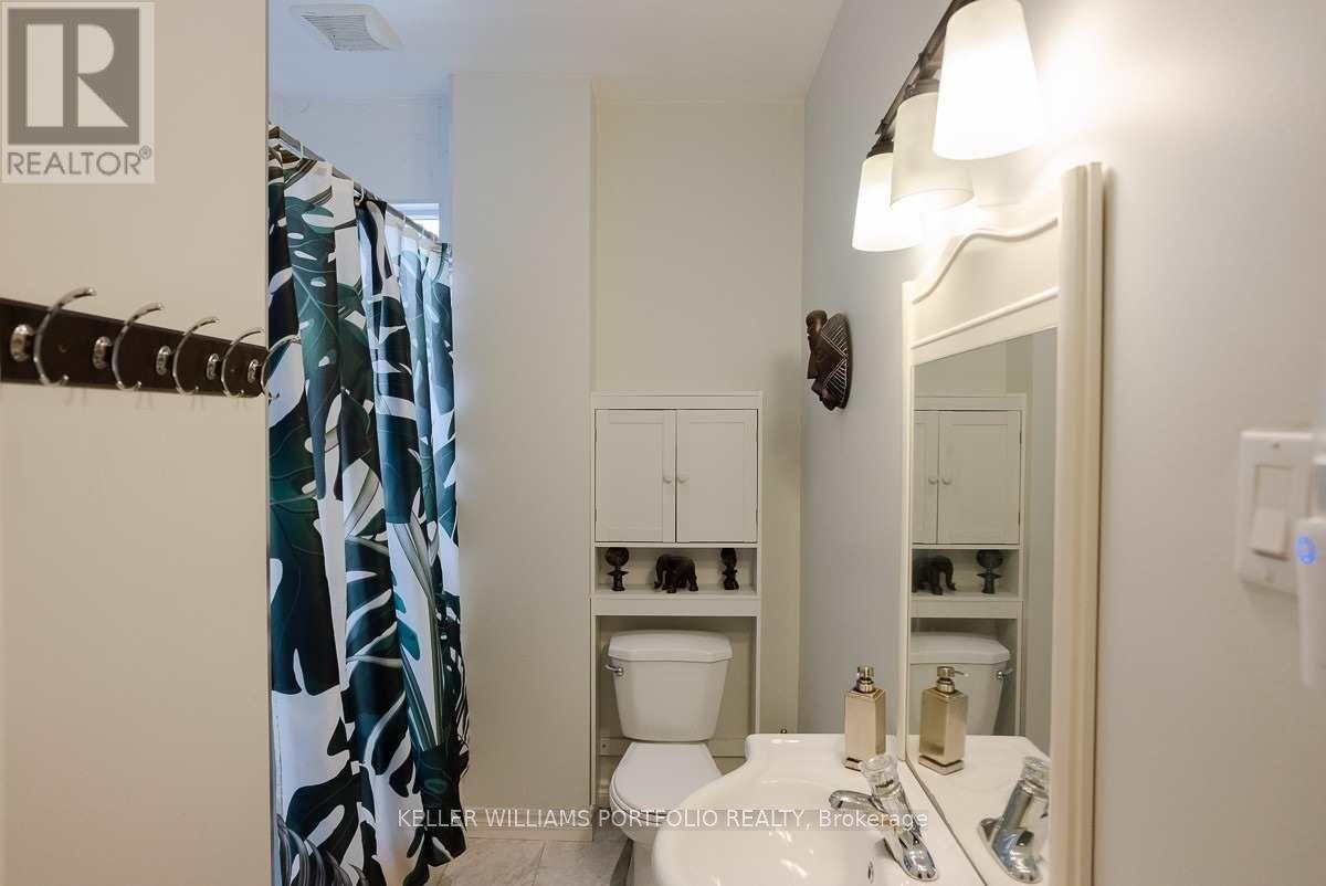 Unit 2 - 1156 Bloor Street W, Toronto, Ontario  M6H 1N1 - Photo 11 - W12851394