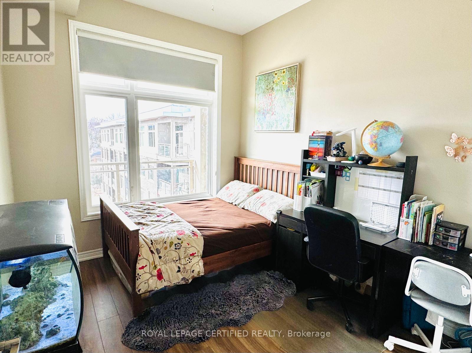 402 - 457 Plains Rd E, Burlington, Ontario  L7T 0B8 - Photo 10 - W12851416