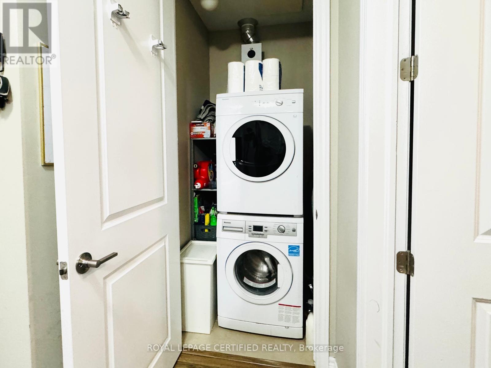 402 - 457 Plains Rd E, Burlington, Ontario  L7T 0B8 - Photo 12 - W12851416