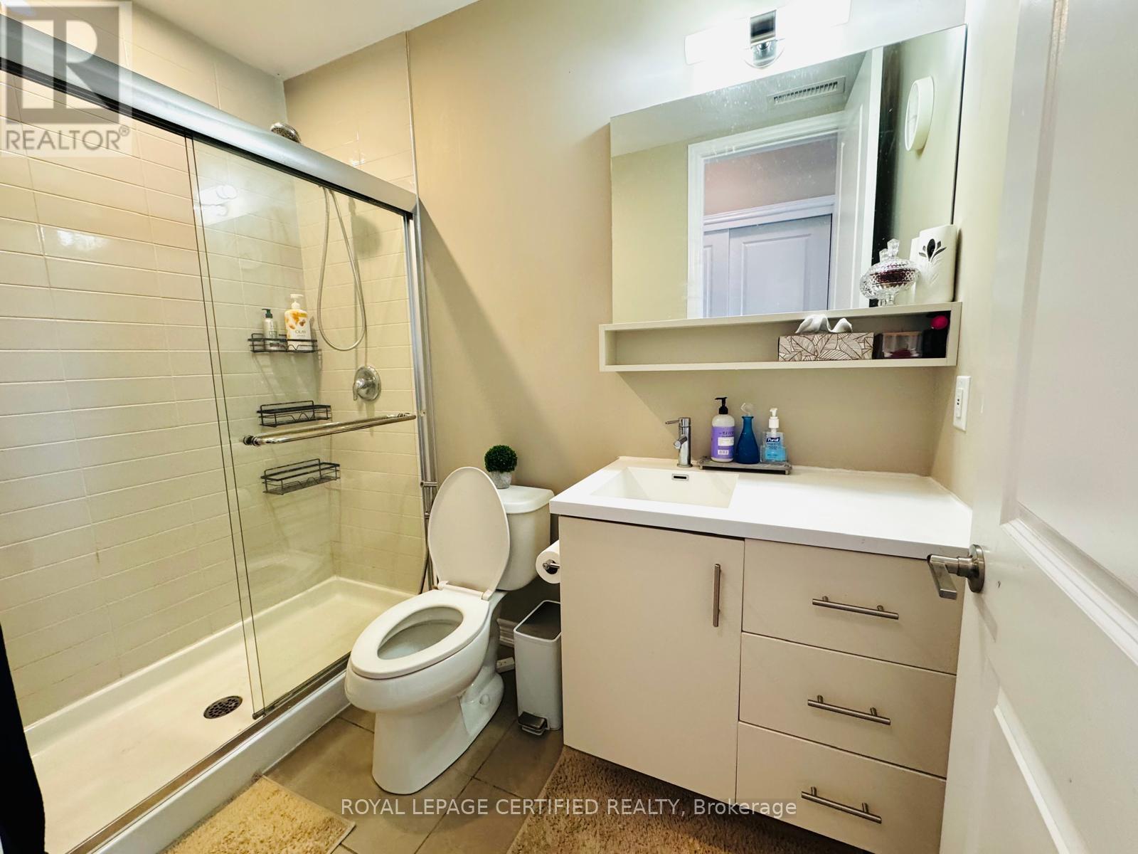 402 - 457 Plains Rd E, Burlington, Ontario  L7T 0B8 - Photo 14 - W12851416