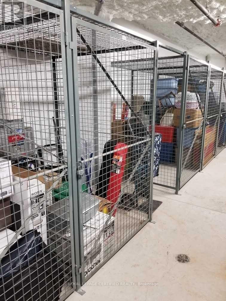 402 - 457 Plains Rd E, Burlington, Ontario  L7T 0B8 - Photo 16 - W12851416