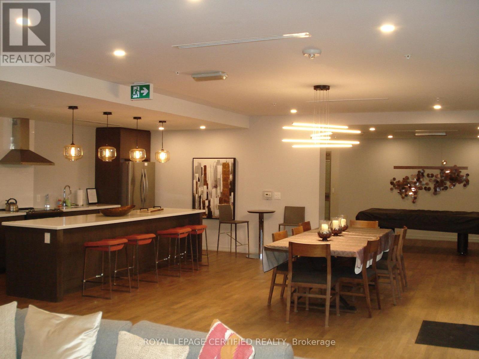 402 - 457 Plains Rd E, Burlington, Ontario  L7T 0B8 - Photo 20 - W12851416