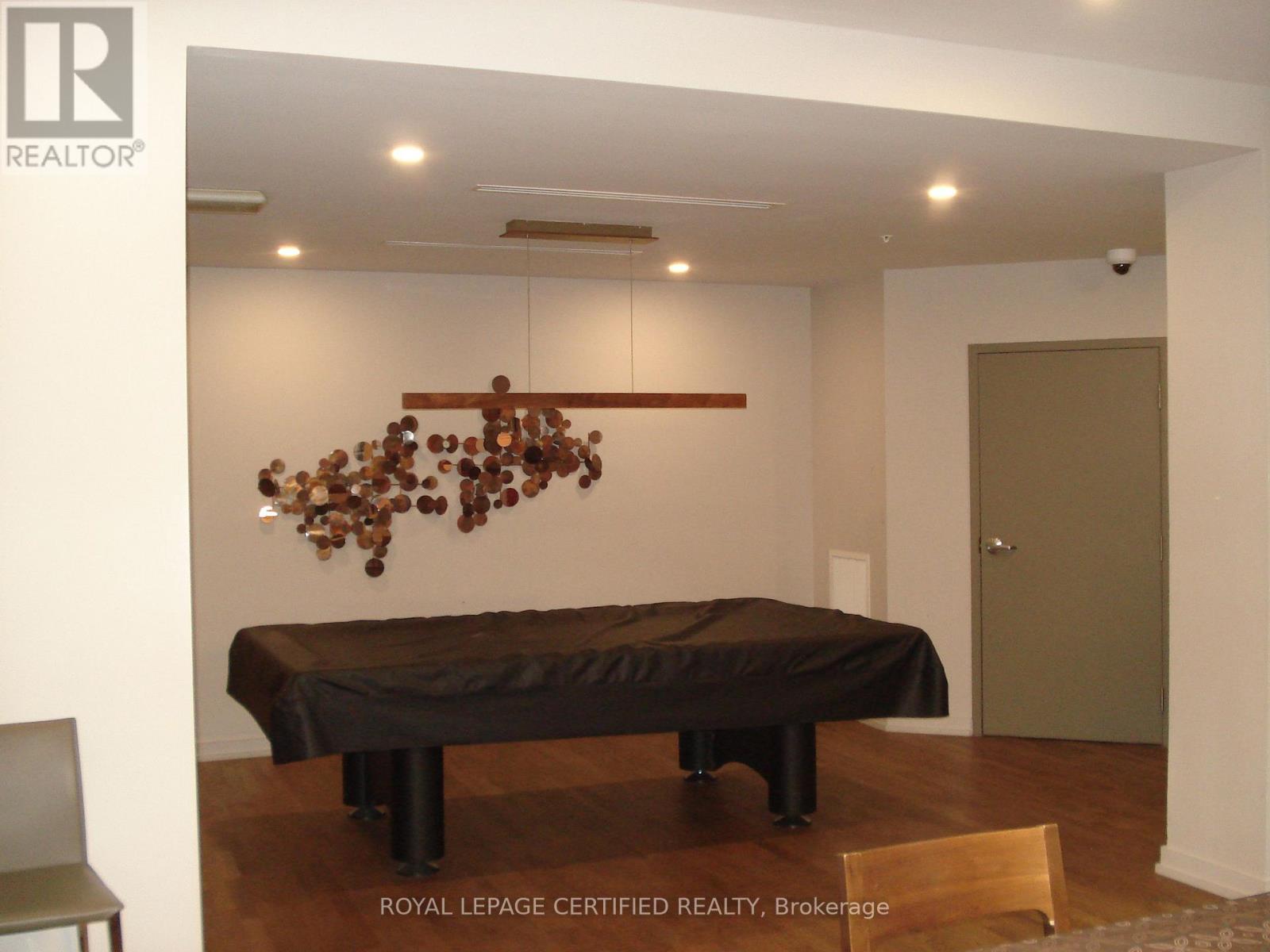 402 - 457 Plains Rd E, Burlington, Ontario  L7T 0B8 - Photo 21 - W12851416