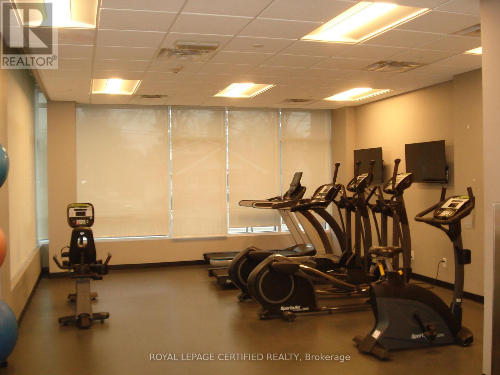 402 - 457 Plains Rd E, Burlington, Ontario  L7T 0B8 - Photo 22 - W12851416