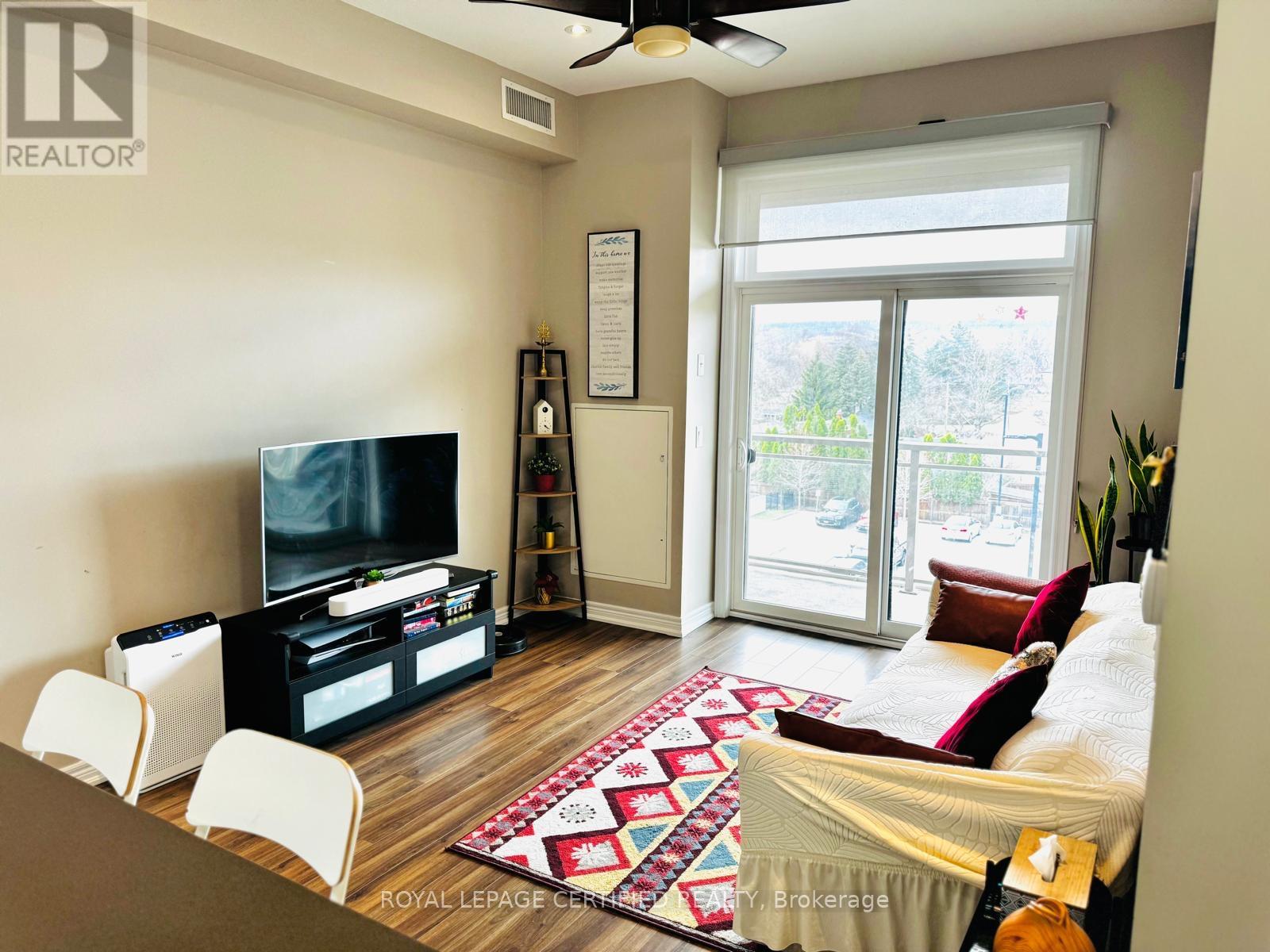 402 - 457 Plains Rd E, Burlington, Ontario  L7T 0B8 - Photo 4 - W12851416