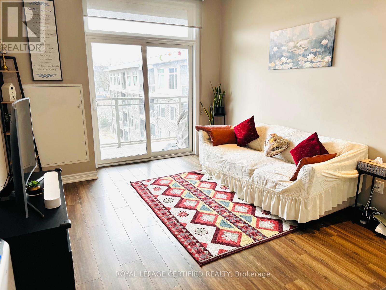 402 - 457 Plains Rd E, Burlington, Ontario  L7T 0B8 - Photo 5 - W12851416