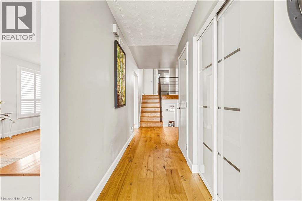 103 Empress Avenue, Hamilton, Ontario  L9A 1M5 - Photo 4 - 40809640