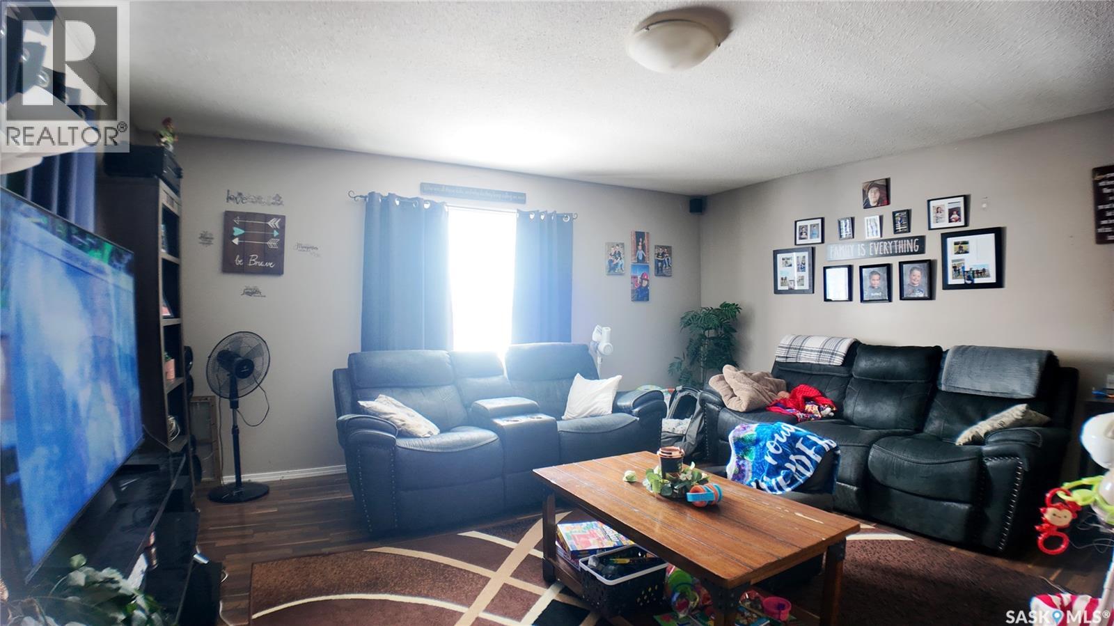 2502 100th Street, North Battleford, Saskatchewan  S9A 9Y2 - Photo 5 - SK029800