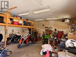 310 Gould Avenue, North Bay, Ontario  P1B 7C8 - Photo 13 - X12850396