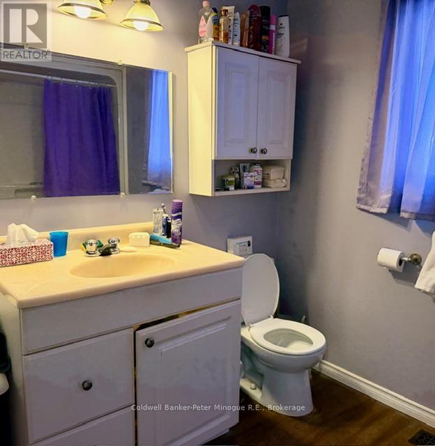 310 Gould Avenue, North Bay, Ontario  P1B 7C8 - Photo 4 - X12850396