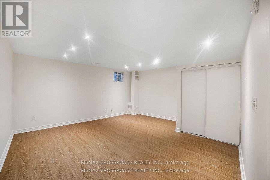 38 Jinnah Court, Toronto (Victoria Village), Ontario  M4A 2Y1 - Photo 21 - C12706494