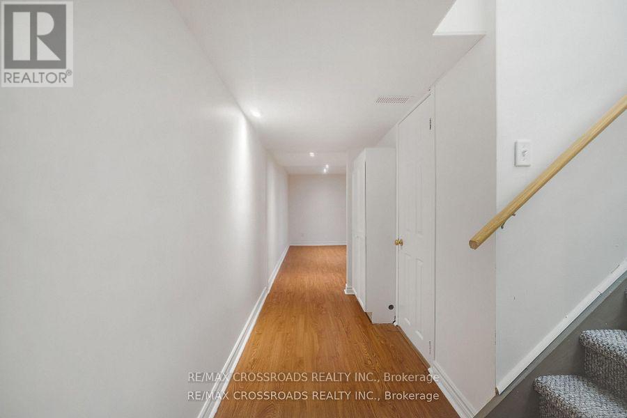 38 Jinnah Court, Toronto (Victoria Village), Ontario  M4A 2Y1 - Photo 25 - C12706494