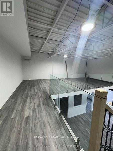 11 - 2074 Steeles Avenue E, Brampton, Ontario  L6T 5A5 - Photo 3 - W12850112