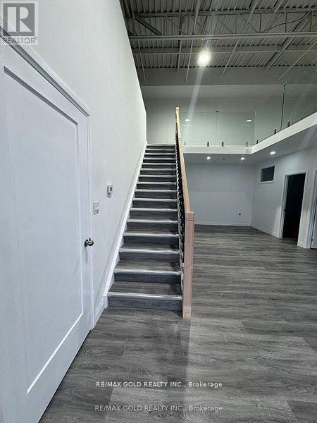 11 - 2074 Steeles Avenue E, Brampton, Ontario  L6T 5A5 - Photo 6 - W12850112