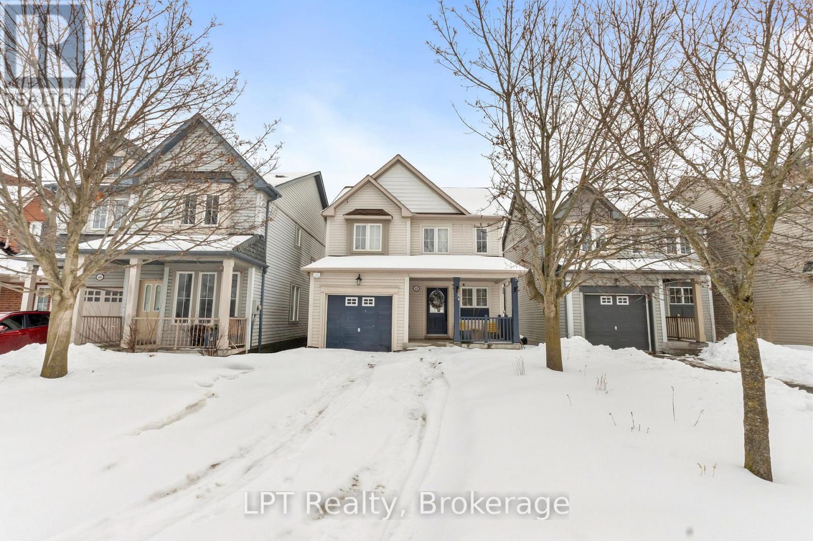 52 NORLAND CIRCLE, Oshawa, Ontario