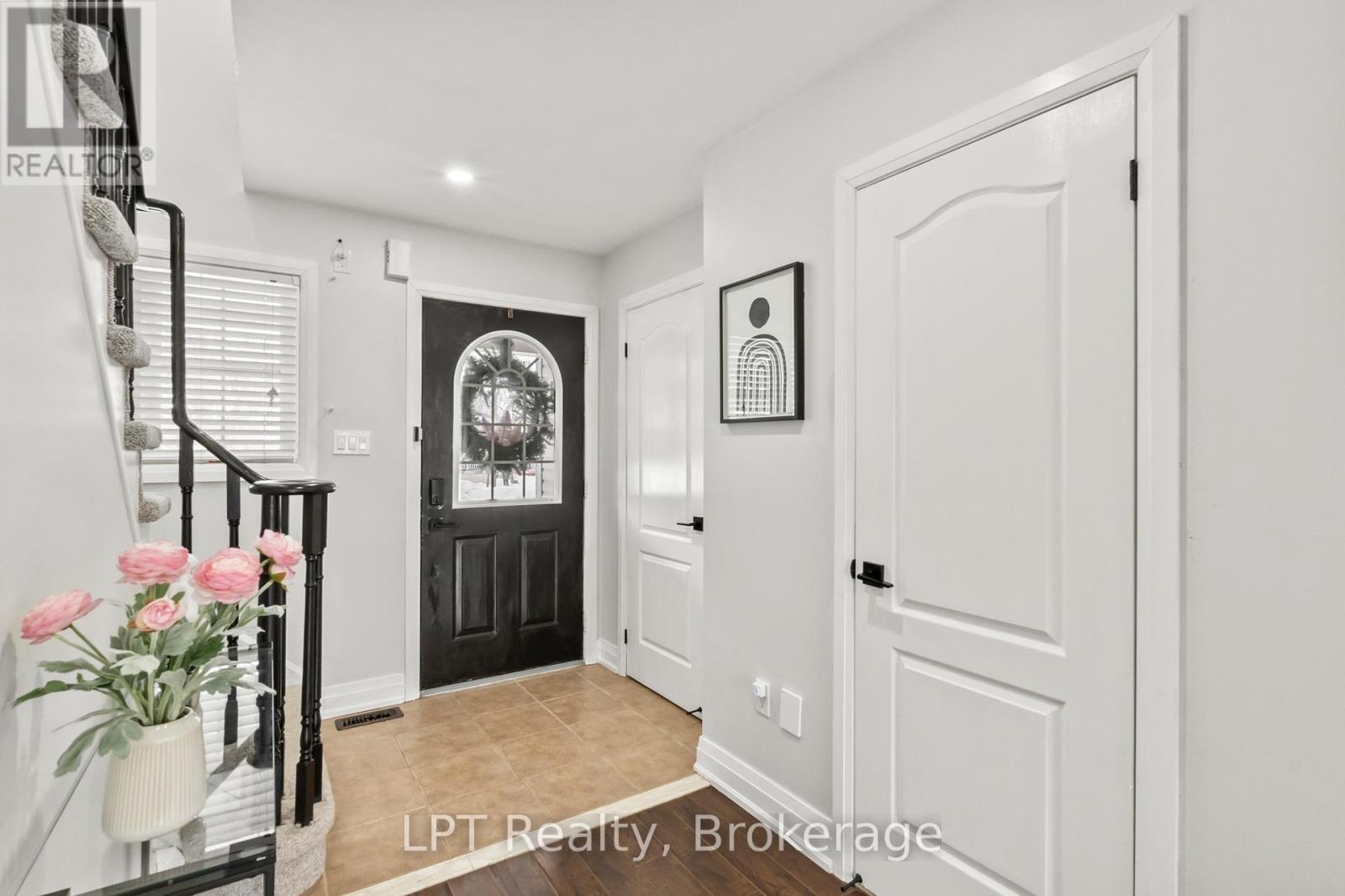 52 Norland Circle, Oshawa, Ontario  L1L 0A6 - Photo 5 - E12851500