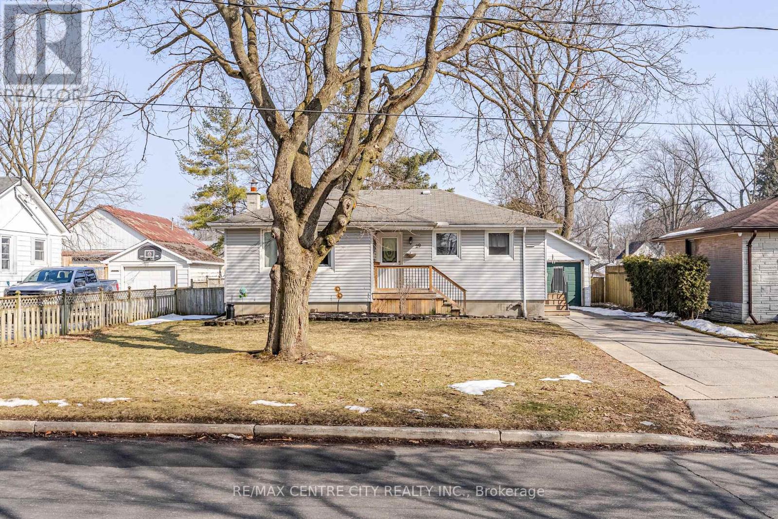 29 York Street, Aylmer, Ontario  N5H 2G8 - Photo 3 - X12851572