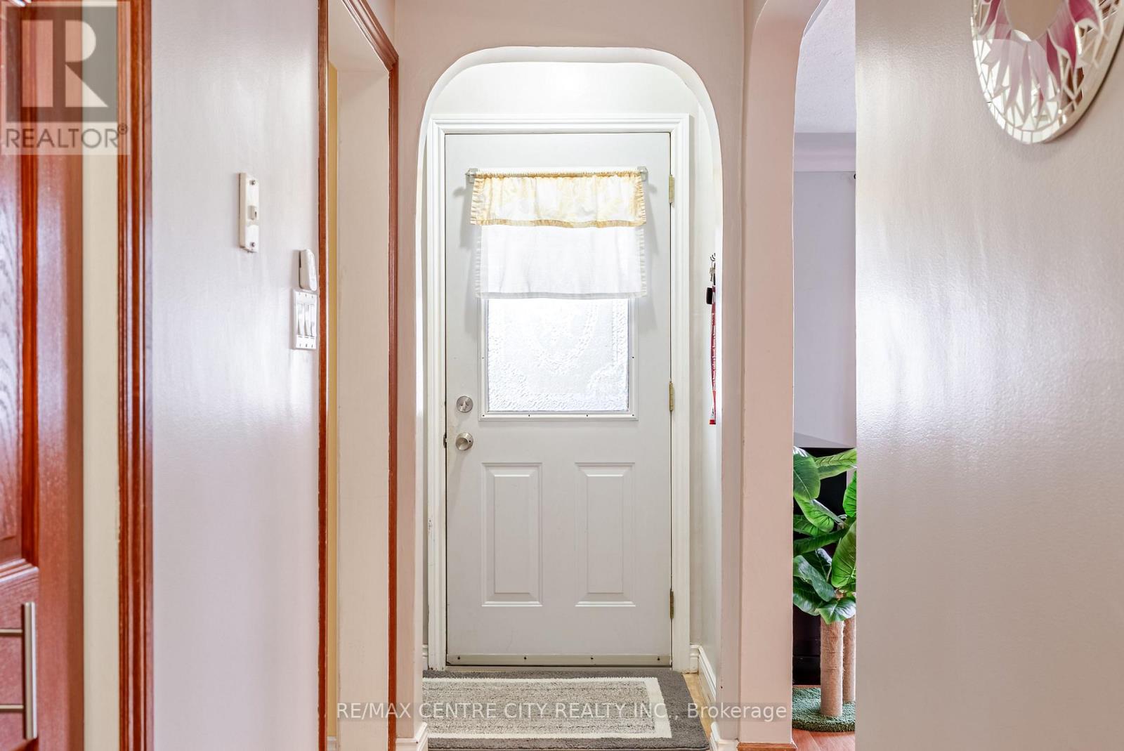 29 York Street, Aylmer, Ontario  N5H 2G8 - Photo 6 - X12851572