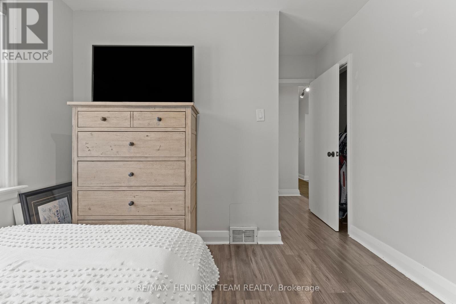 85 Albert Street W, Thorold (Thorold Downtown), Ontario  L2V 2H1 - Photo 15 - X12743350