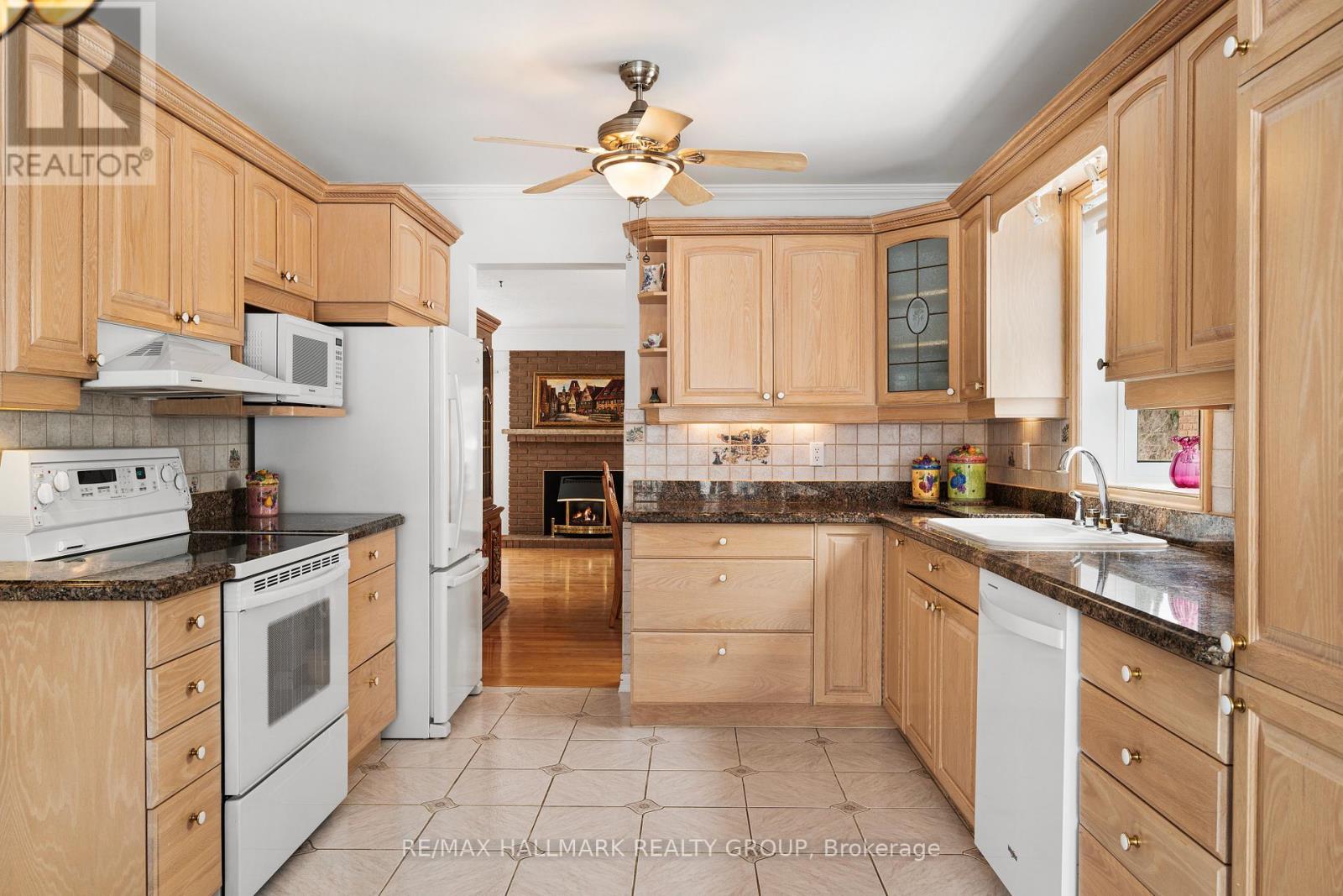 1177 St Moritz Crescent N, Ottawa, Ontario  K1C 2B2 - Photo 7 - X12851524