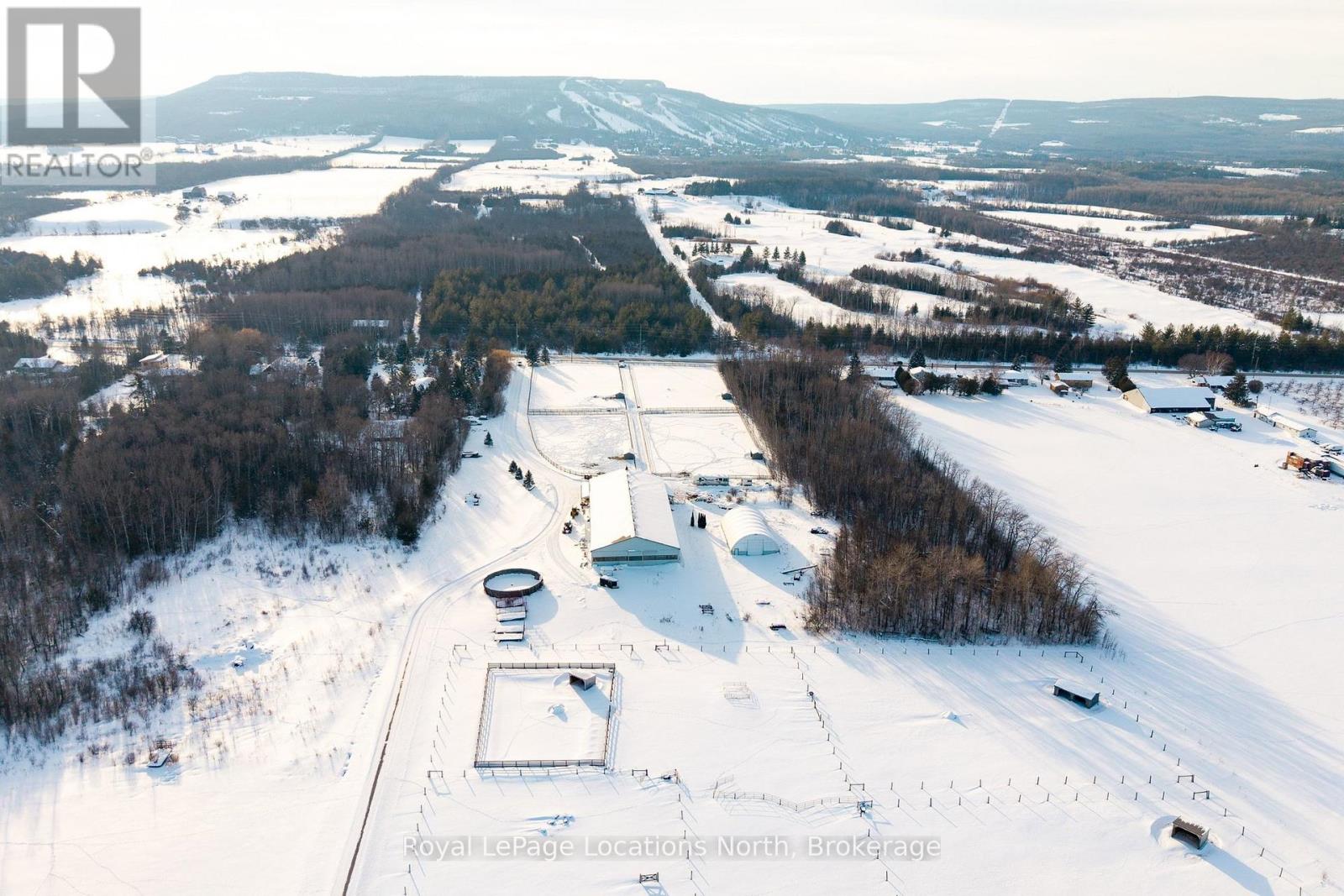 2623 Con 10 N Nottawasaga Road N, Clearview, Ontario  L9Y 3Y9 - Photo 2 - S12851688