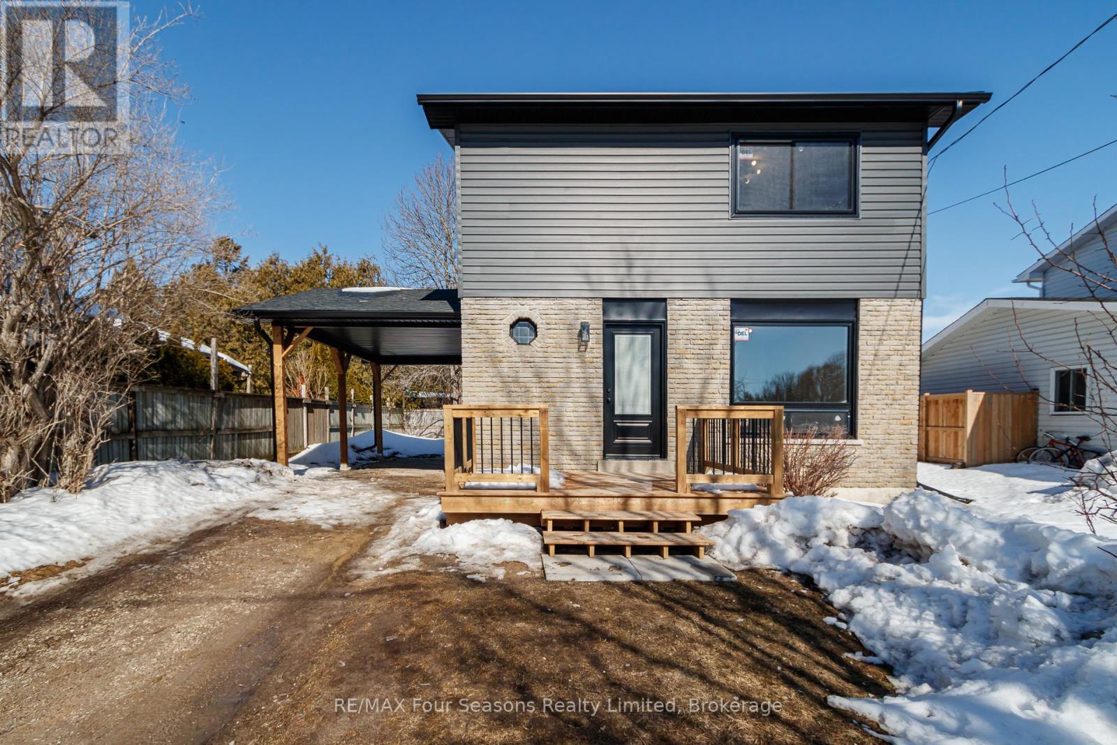 255 Valleyfield Crescent, Clearview, Ontario  L0M 1S0 - Photo 2 - S12851730