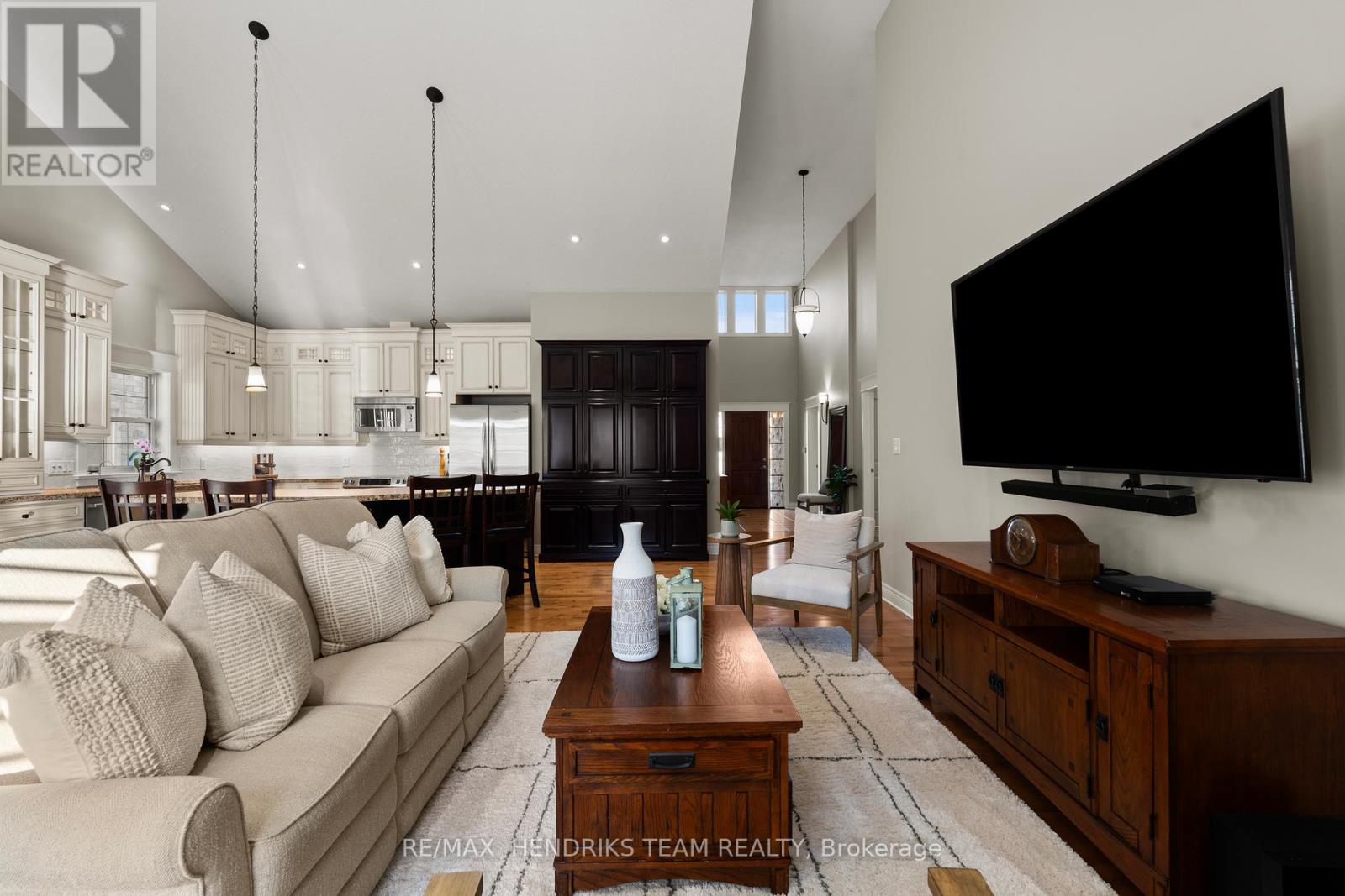 5 Mclean Court, St. Catharines, Ontario  L2W 0A2 - Photo 13 - X12851486