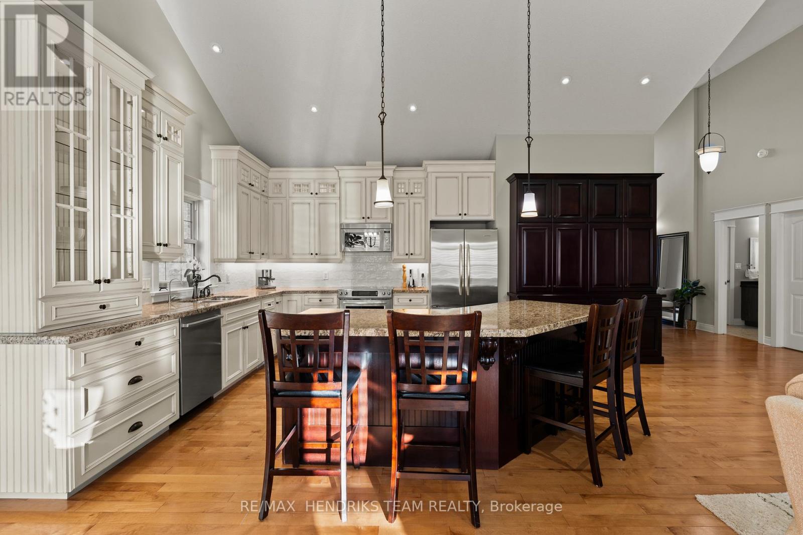 5 Mclean Court, St. Catharines, Ontario  L2W 0A2 - Photo 15 - X12851486