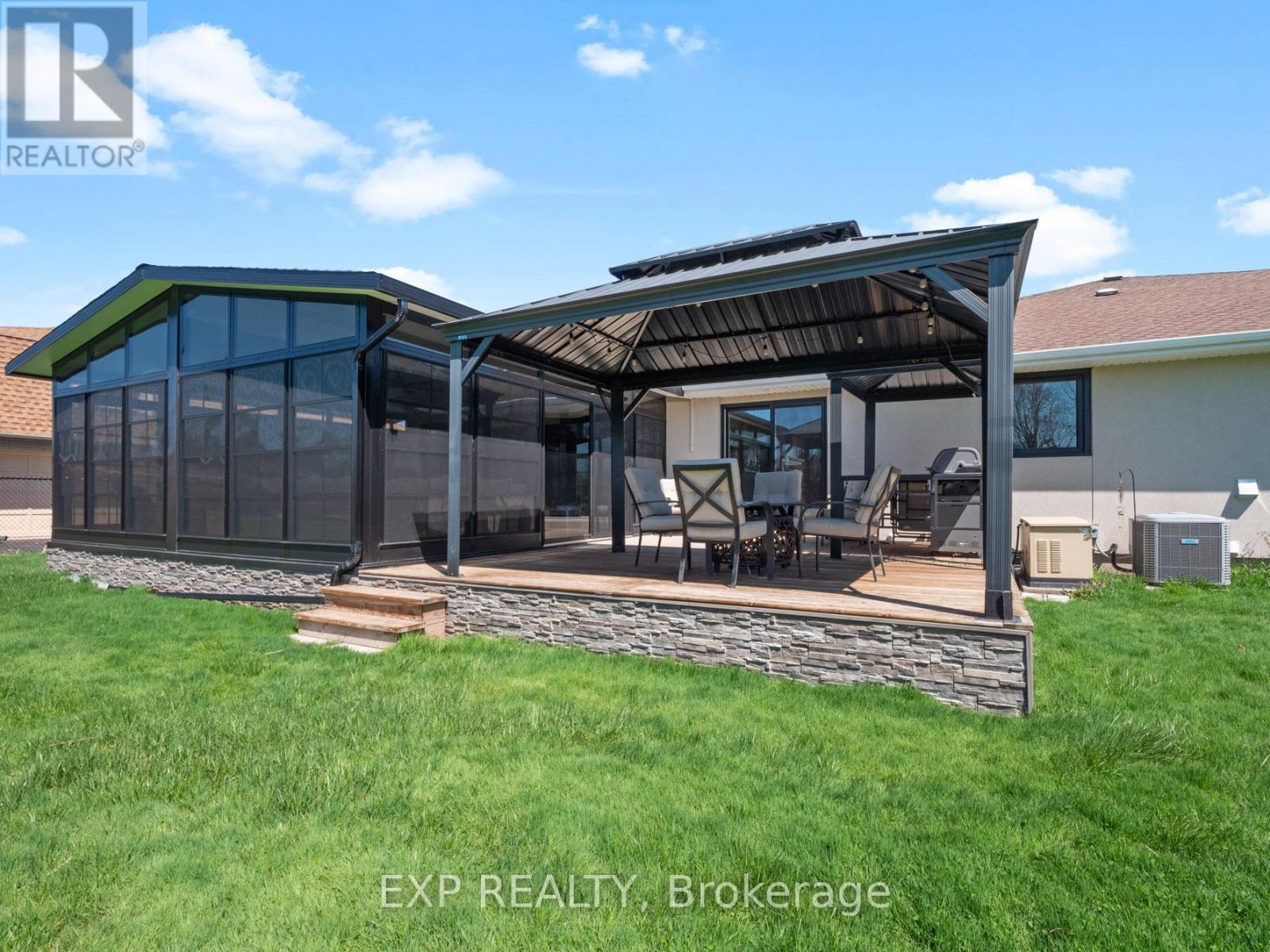 2189 Niagara Parkway, Fort Erie, Ontario  L2A 5M4 - Photo 34 - X12851580