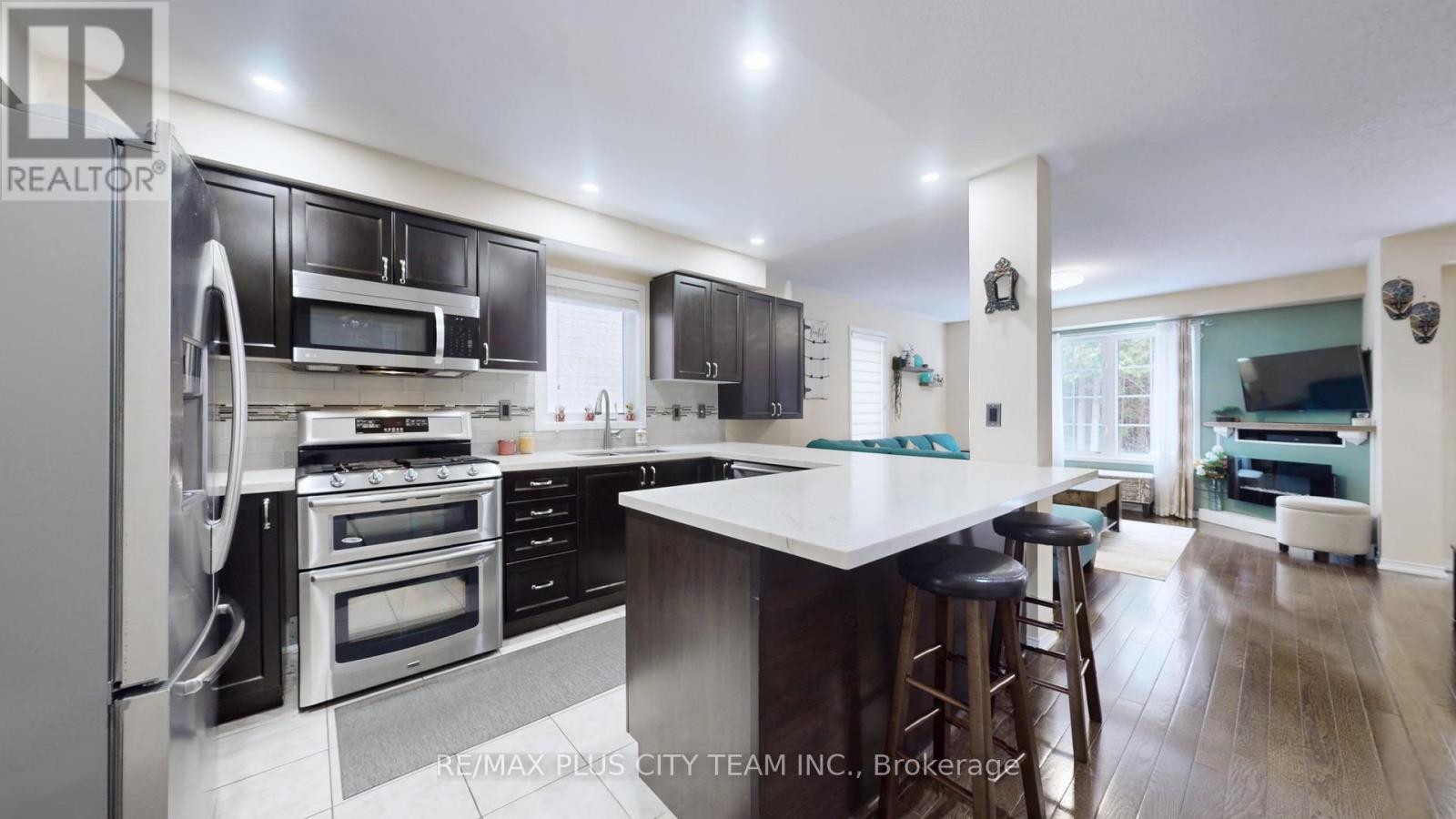 16 Edison Way, Whitby (Taunton North), Ontario  L1R 0M3 - Photo 10 - E12851070