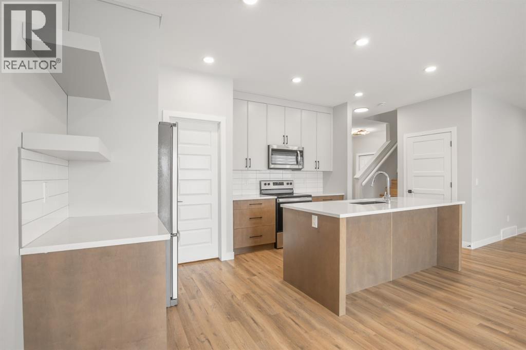 38 Thayer Close, Red Deer, Alberta T4P 0W7 - Photo 9 - A2285298