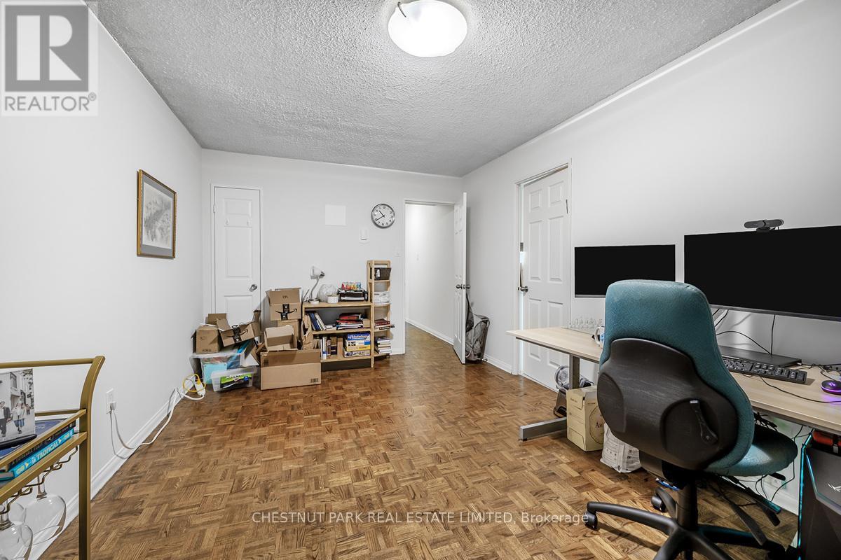 301 - 15 Mcmurrich Street, Toronto, Ontario  M5R 3M6 - Photo 24 - C12851464