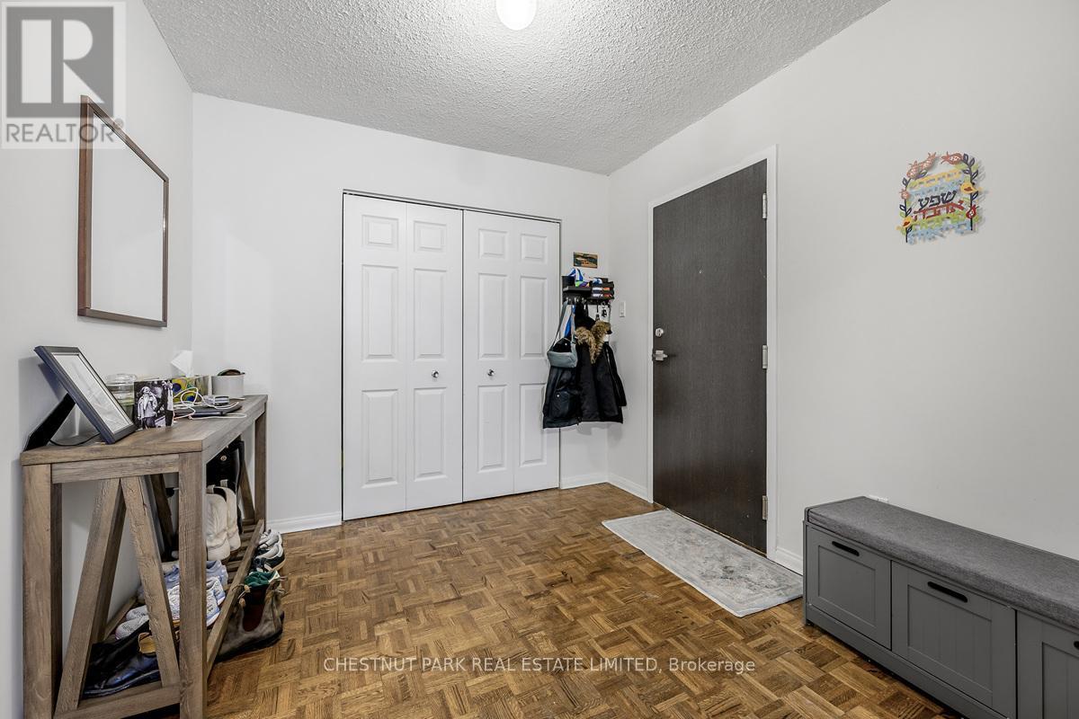 301 - 15 Mcmurrich Street, Toronto, Ontario  M5R 3M6 - Photo 6 - C12851464