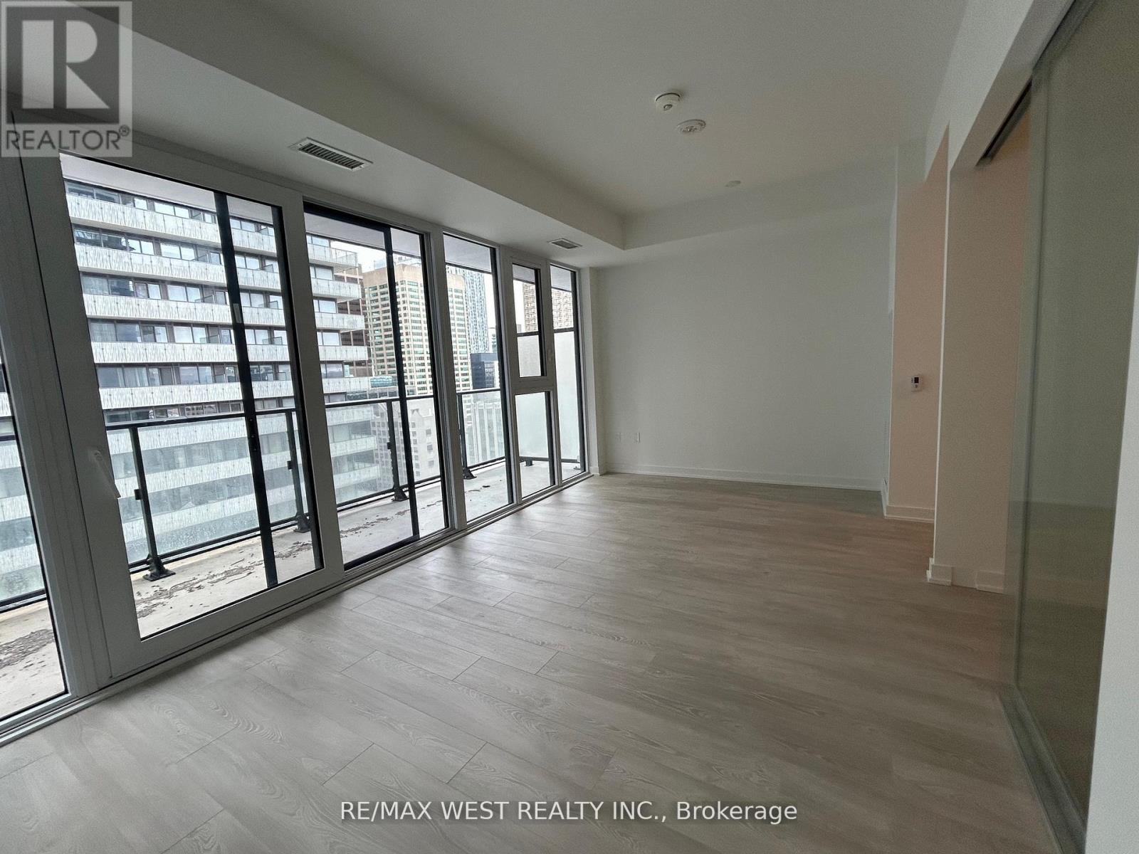 2311 - 634 Church Street, Toronto, Ontario  M4Y 2G3 - Photo 3 - C12851536