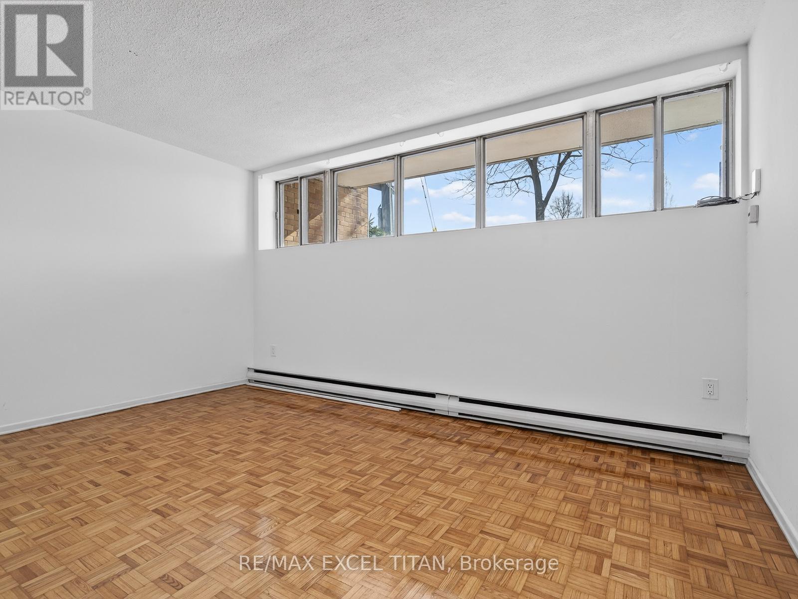 G2 - 1042 Sheppard Avenue W, Toronto, Ontario  M3H 2T6 - Photo 4 - C12851564