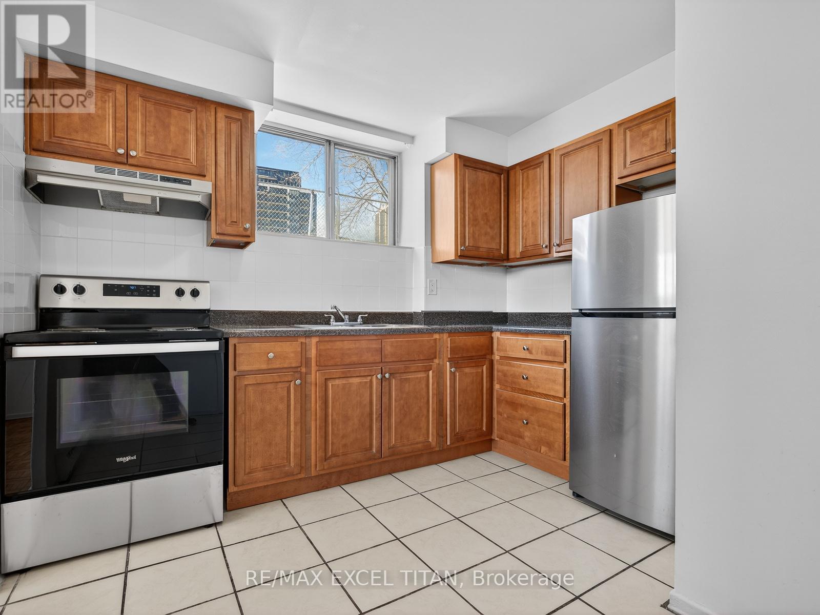 G2 - 1042 Sheppard Avenue W, Toronto, Ontario  M3H 2T6 - Photo 8 - C12851564