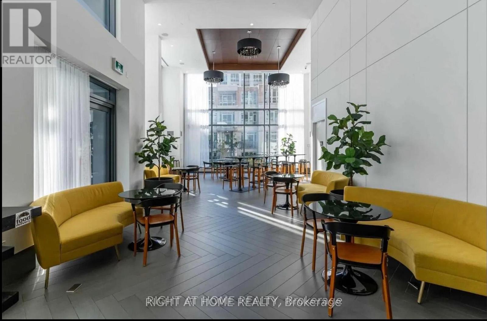 Uph02 - 38 Iannuzzi Street, Toronto, Ontario  M5V 0S2 - Photo 12 - C12851672