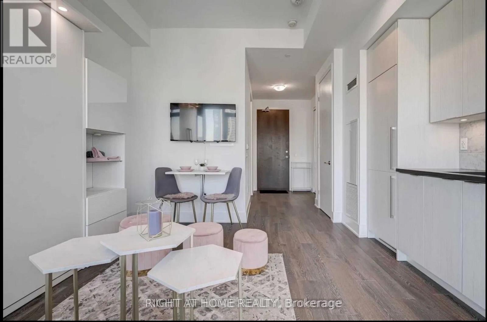 Uph02 - 38 Iannuzzi Street, Toronto, Ontario  M5V 0S2 - Photo 3 - C12851672