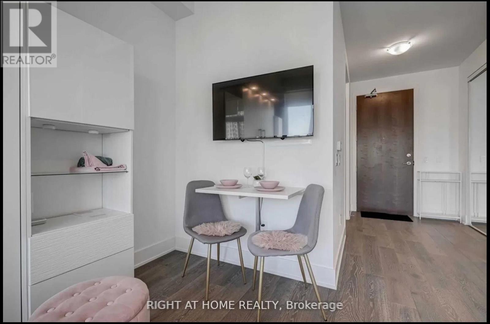 Uph02 - 38 Iannuzzi Street, Toronto, Ontario  M5V 0S2 - Photo 5 - C12851672